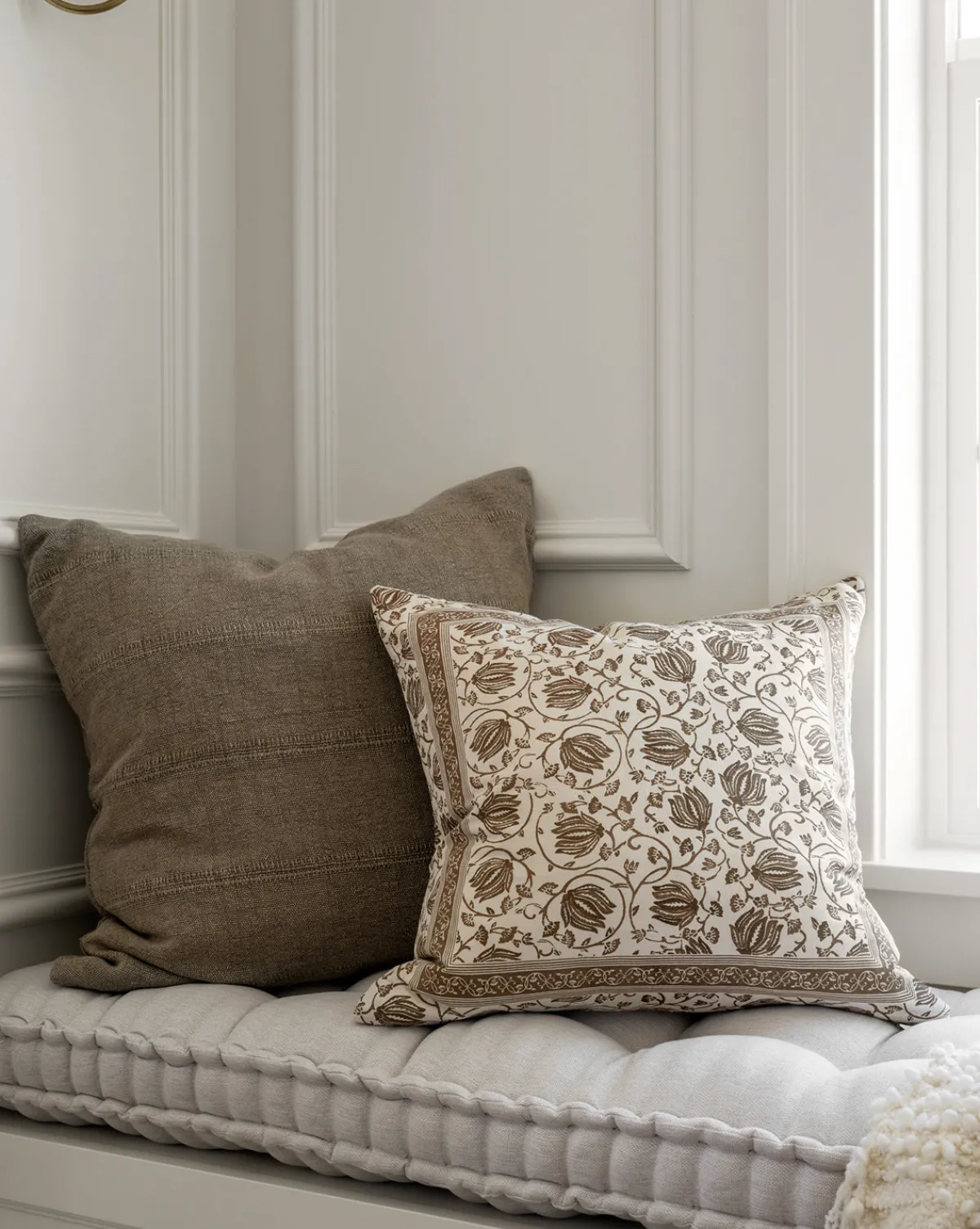 Jolie Floral Pillow Cover|Renuka Inc. Sale