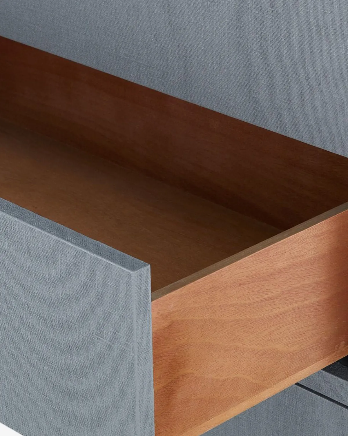 Kaelen Dresser|Villa & House, LLC Outlet