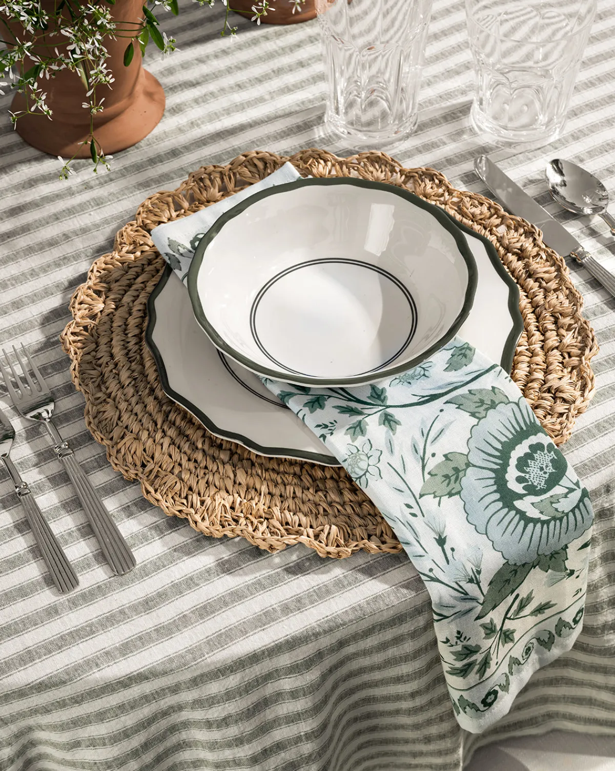 Larkin Stripe Tablecloth|Vini Exports Clearance