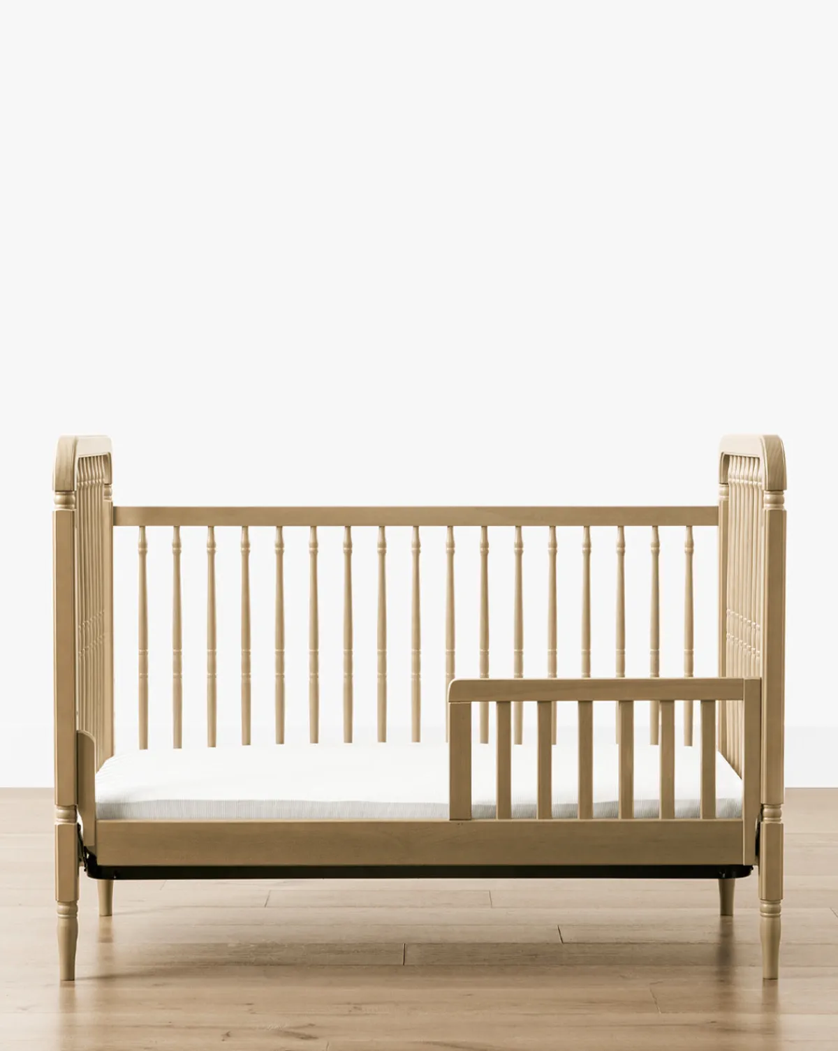 Liberty 3-in-1 Convertible Spindle Crib w/Toddler Bed Conversion Kit|Million Dollar Baby Hot