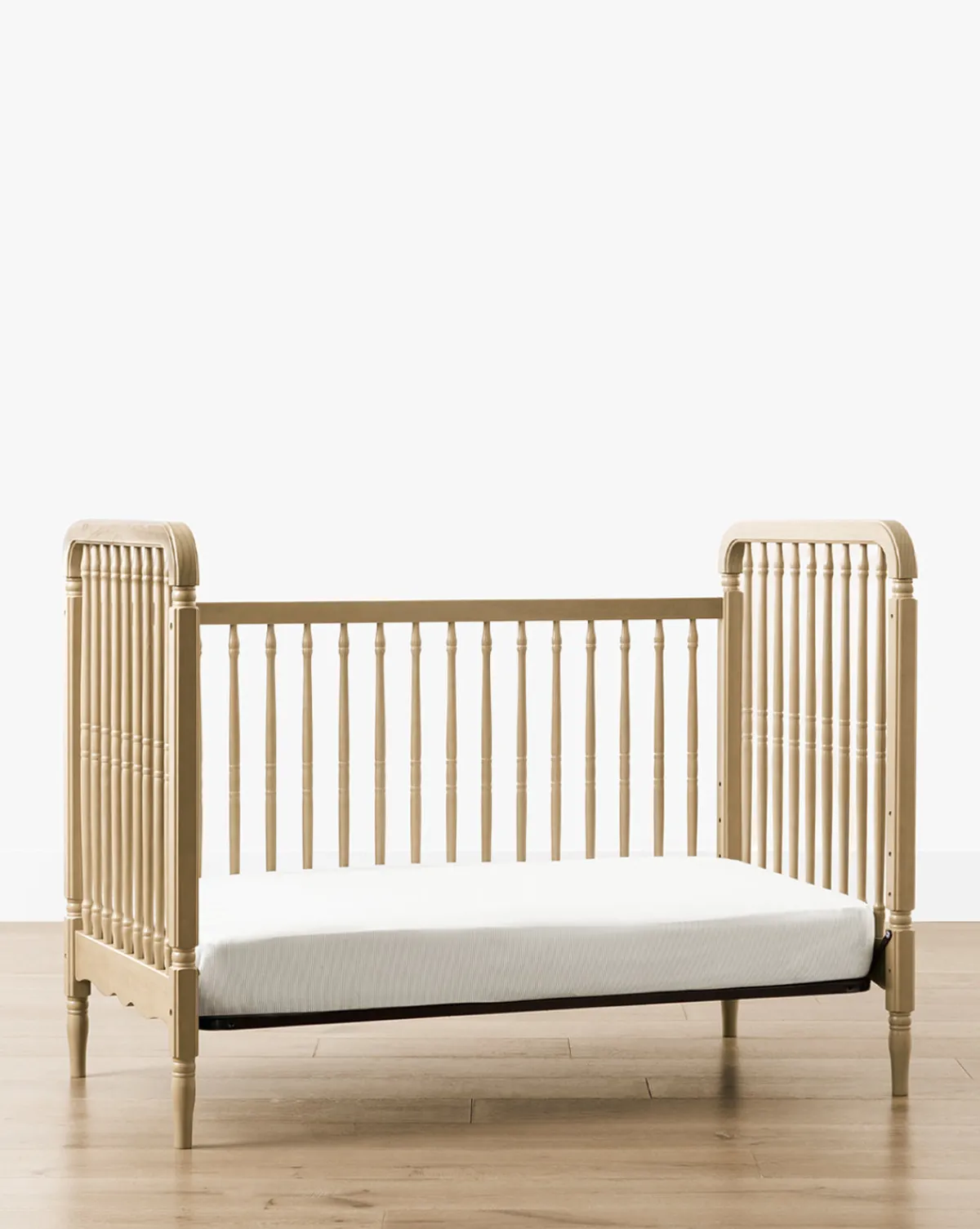 Liberty 3-in-1 Convertible Spindle Crib w/Toddler Bed Conversion Kit|Million Dollar Baby Hot