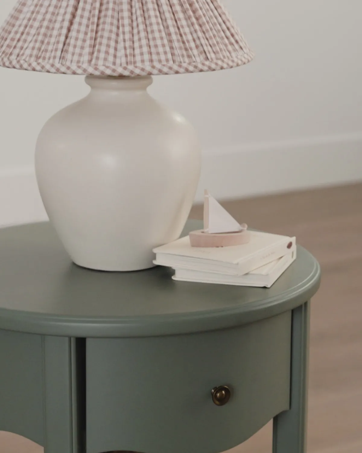 Liberty Nightstand|Million Dollar Baby Clearance