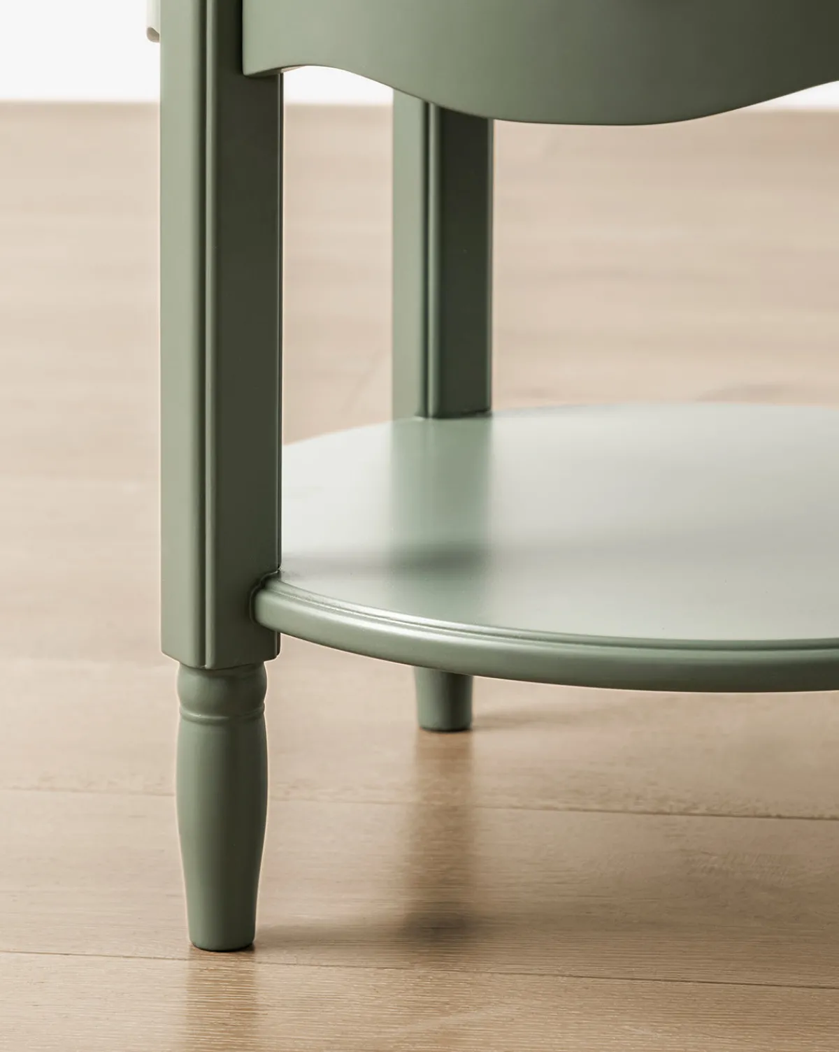 Liberty Nightstand|Million Dollar Baby Clearance