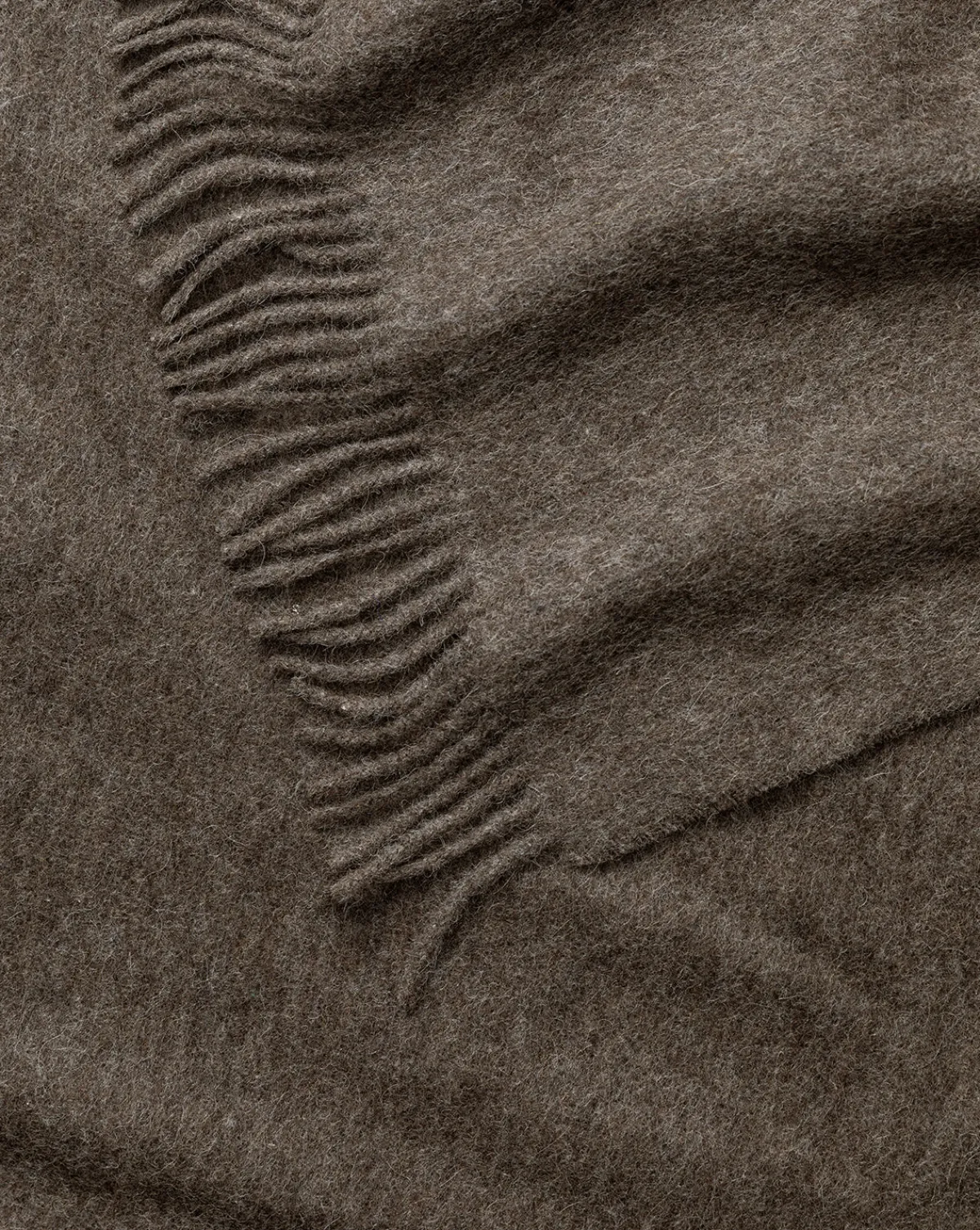 Locester Throw|Fibre