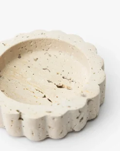 Lottie Scalloped Plate|Indaba New