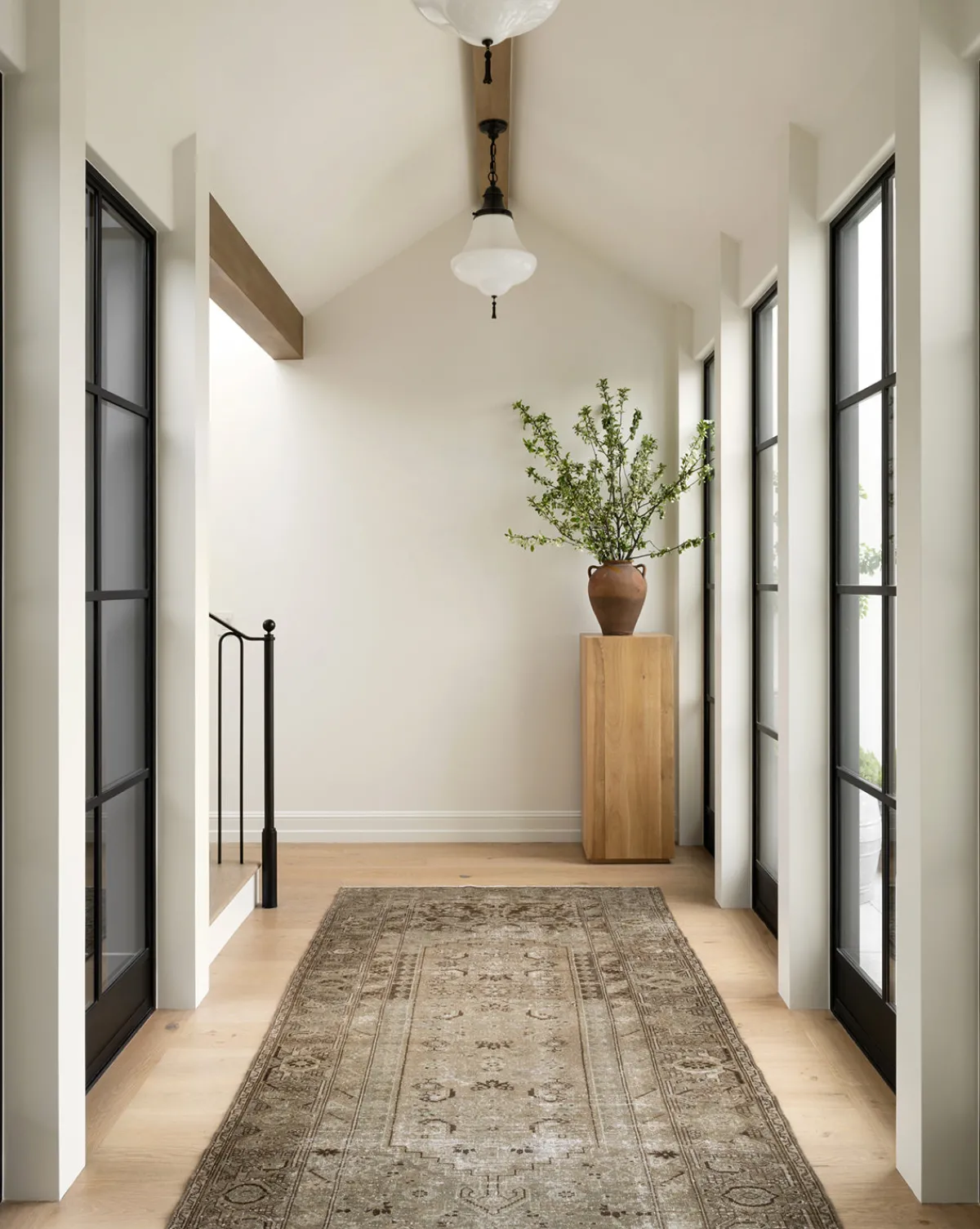 Marlow Pedestal|Evergreen Online