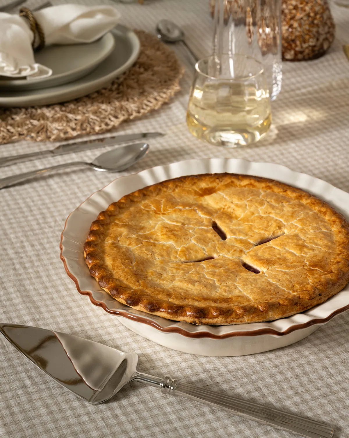 McNully Pie Server|Venus Aqil