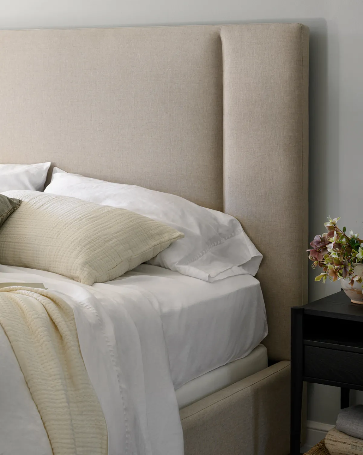 Mina Bed|Makerspalm Online