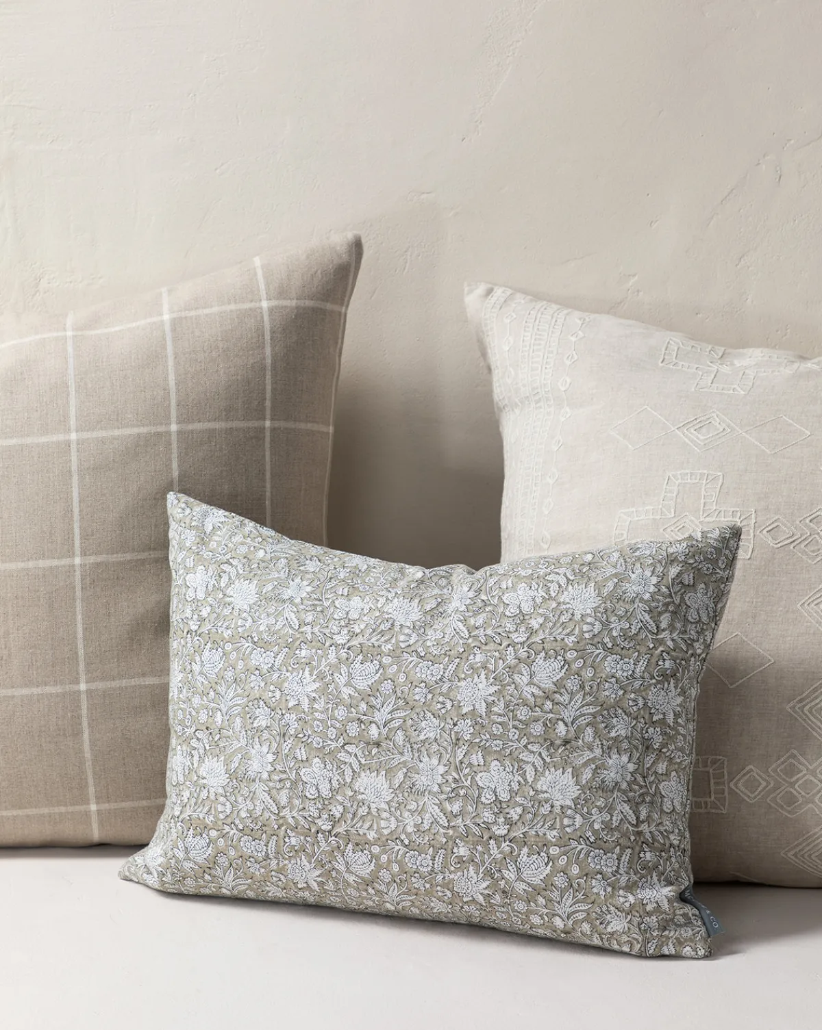Mira Pillow Cover|Renuka Inc. Outlet