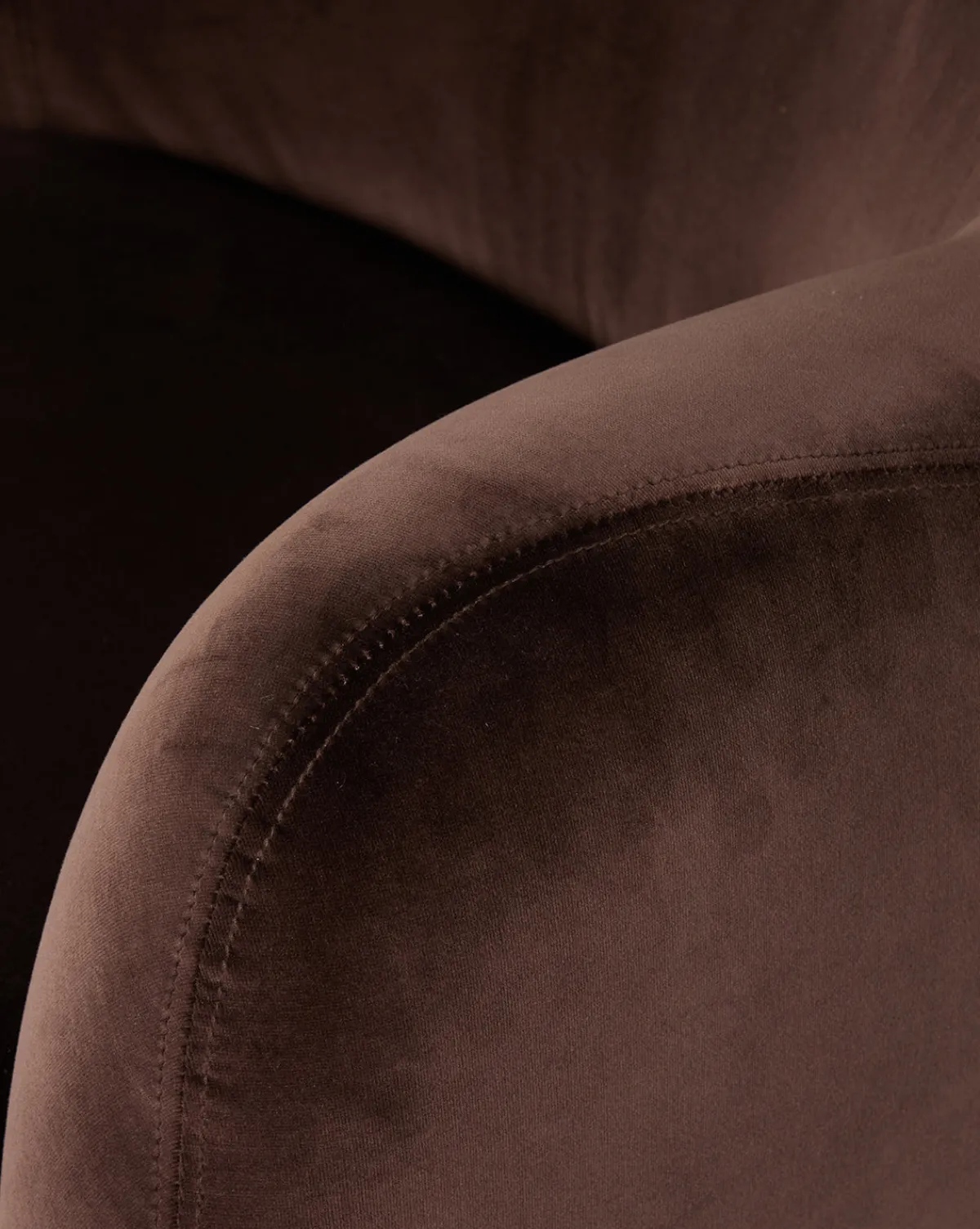 Moira Swivel Chair|Four Hands New