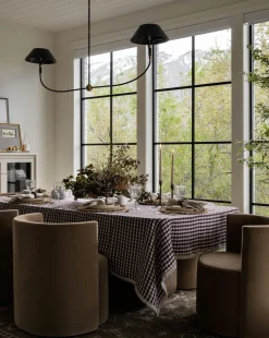 Nevelyn Fringed Tablecloth|Vini Exports