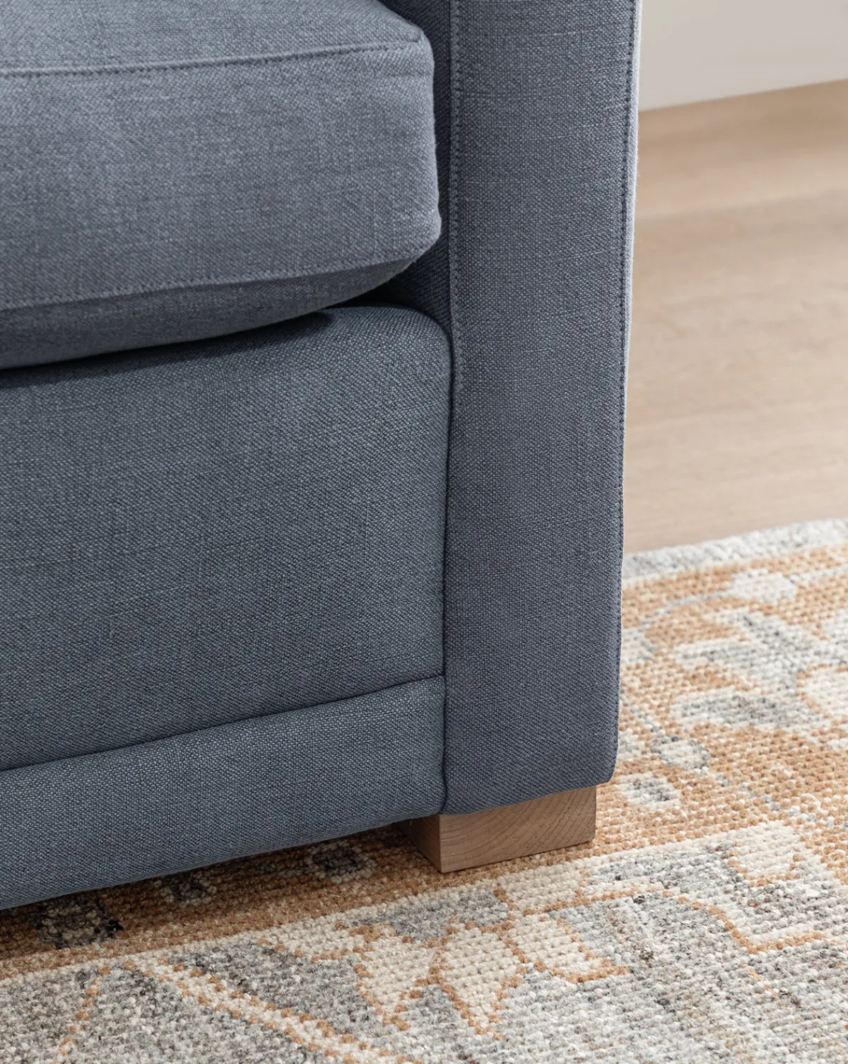 Peterson Classic Upholstered Sofa (75"-100")|Rowe Fine Furniture, Inc. Clearance