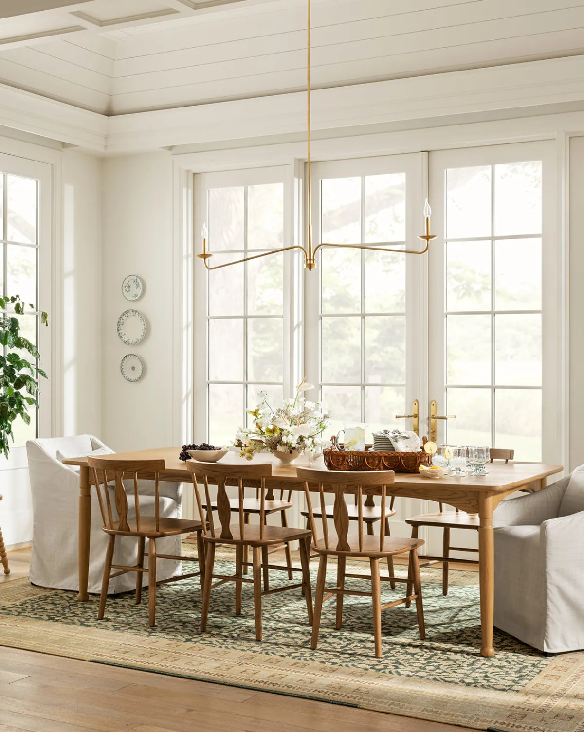 Phipps Dining Table|Makerspalm Clearance