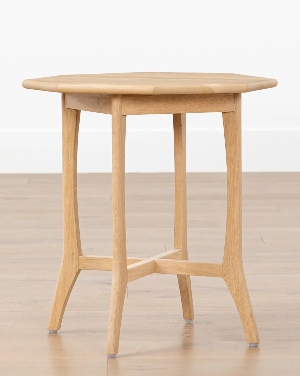 Posie Oak Side Table|Credence Hot
