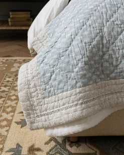 Regatta Block Print Quilt|Renuka Inc. Outlet