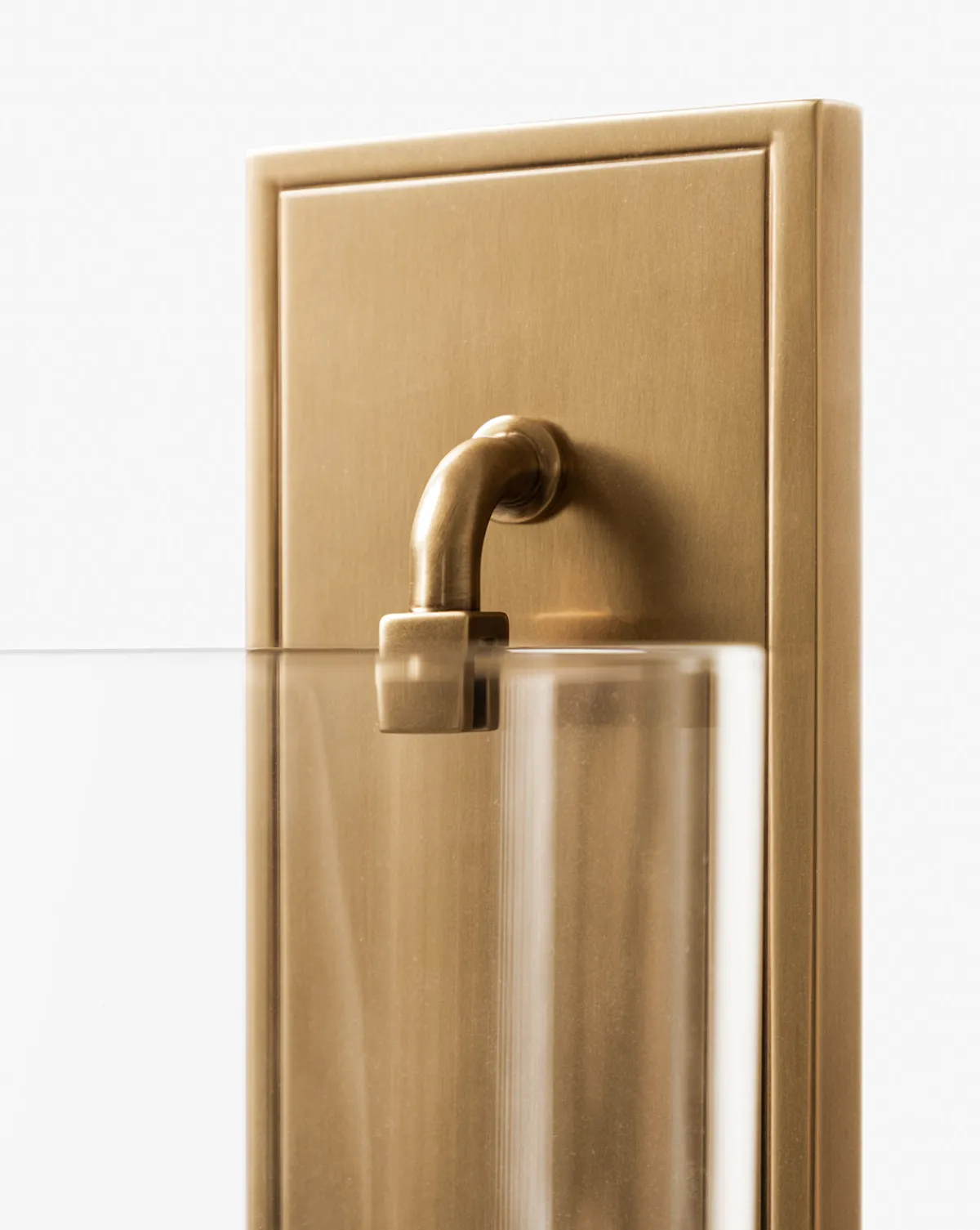 Rhys Sconce|Meredith (China) Ltd Hot