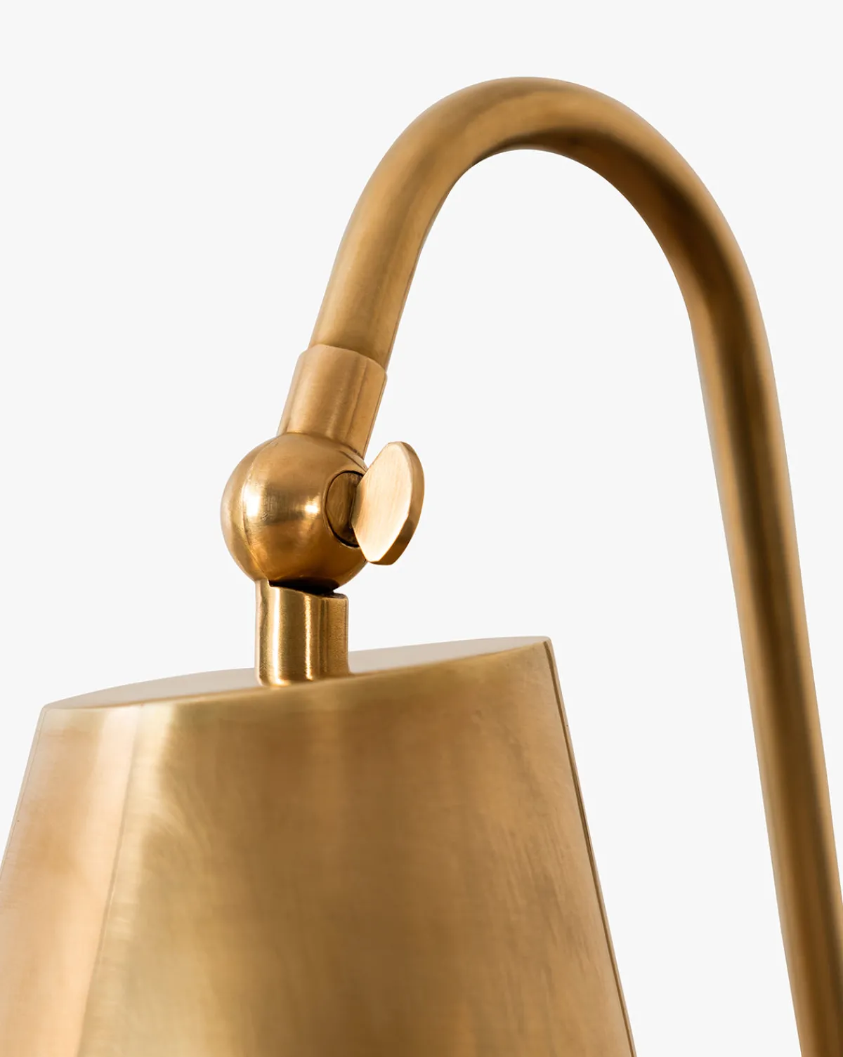 Saylor Sconce|Makerspalm Outlet