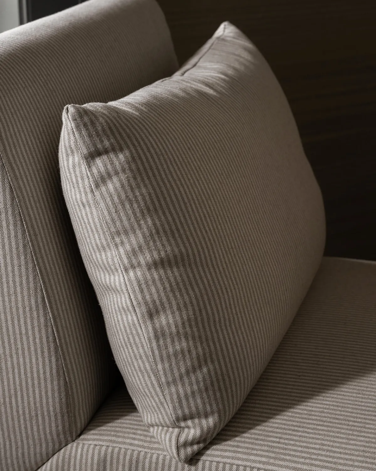 Scaletta Desk Chair|Makerspalm Outlet