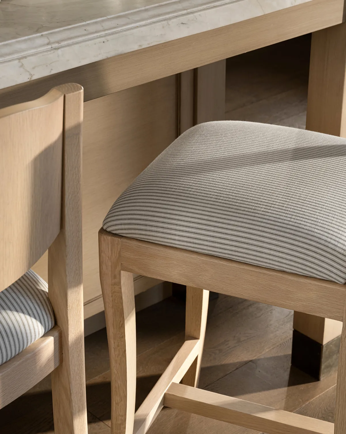 Shepherd Counter Stool|Makerspalm Online