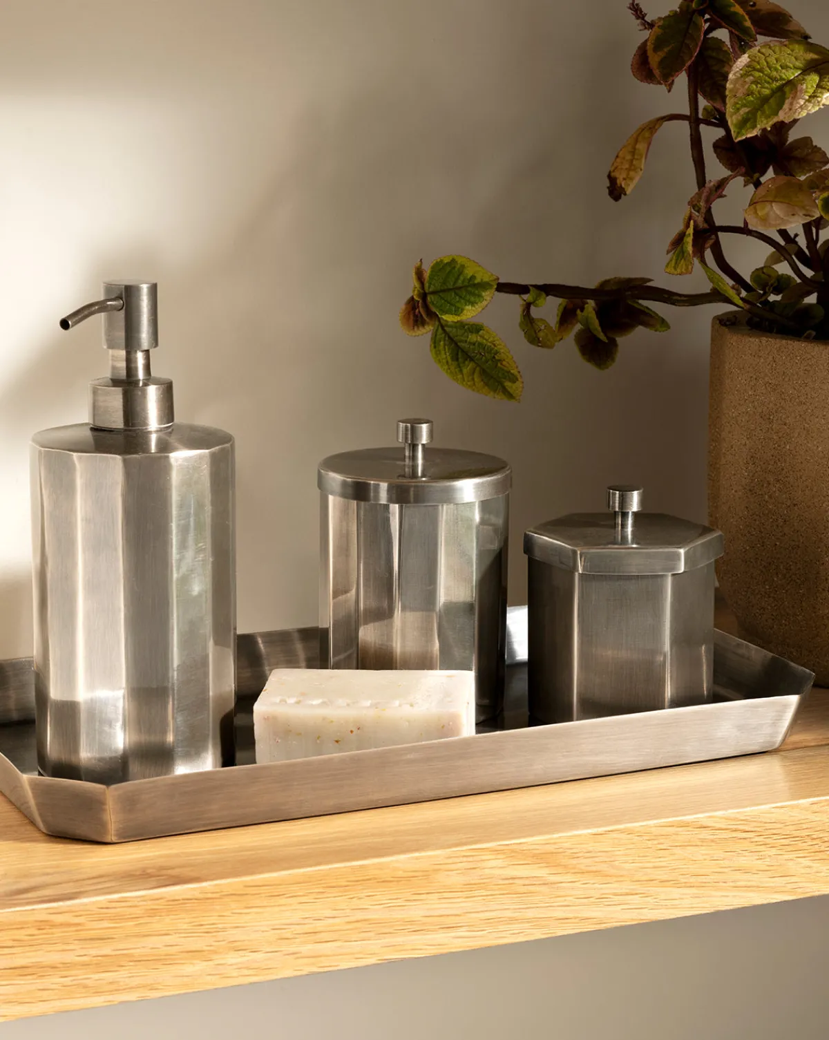 Simone Metal Canister|Usha Exports Discount