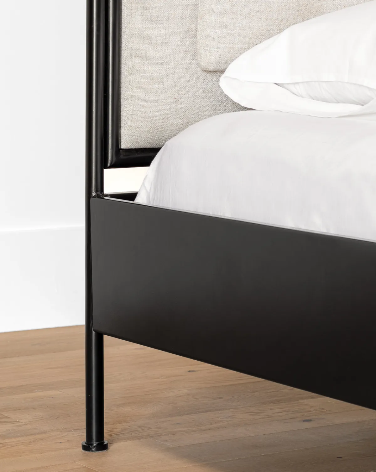 Sutherland Bed|Makerspalm Best