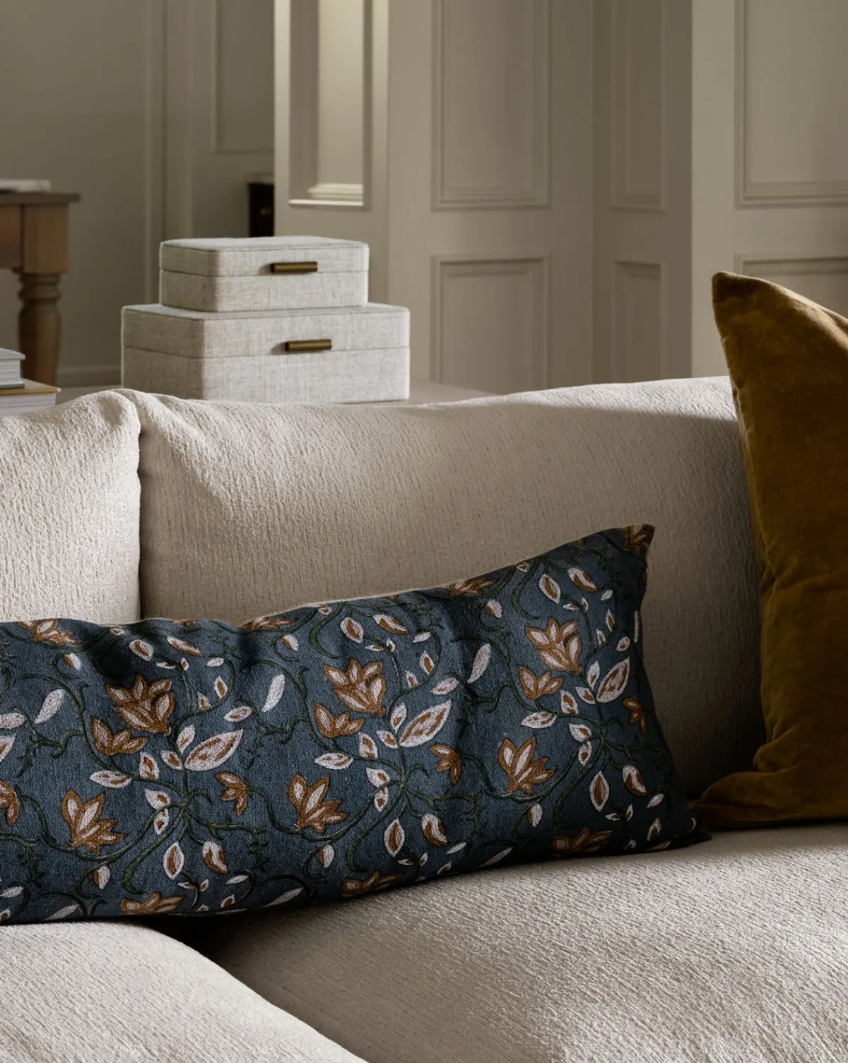 Teal Lotus Floral Pillow Cover|Filling Spaces Hot