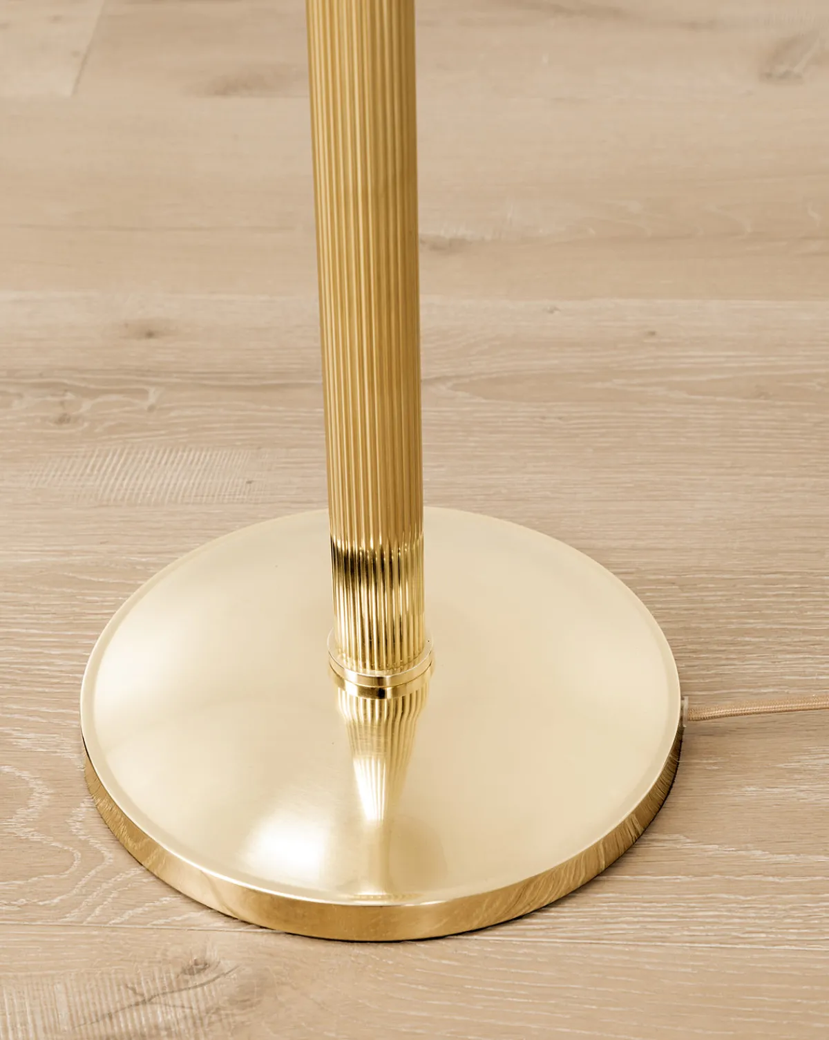 Townes Floor Lamp|Meredith (China) Ltd