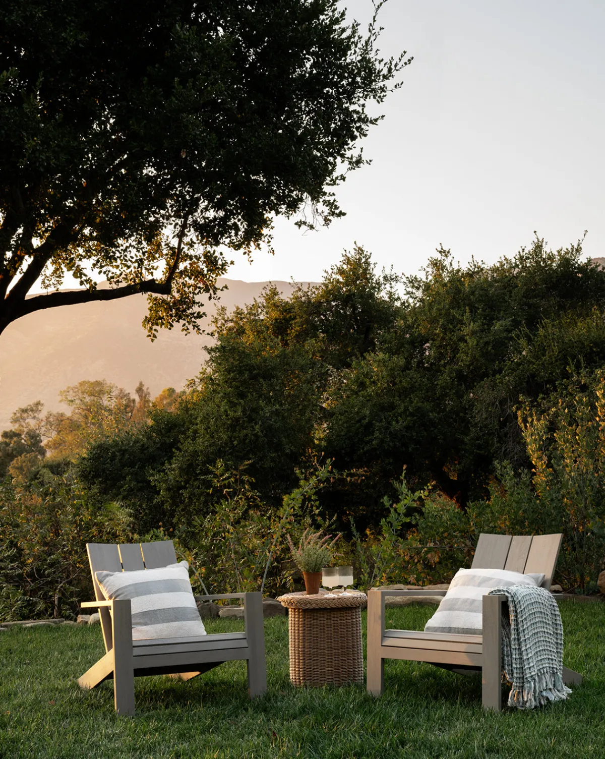 Triby Gray Teak Outdoor Lounge Chair|Makerspalm Sale