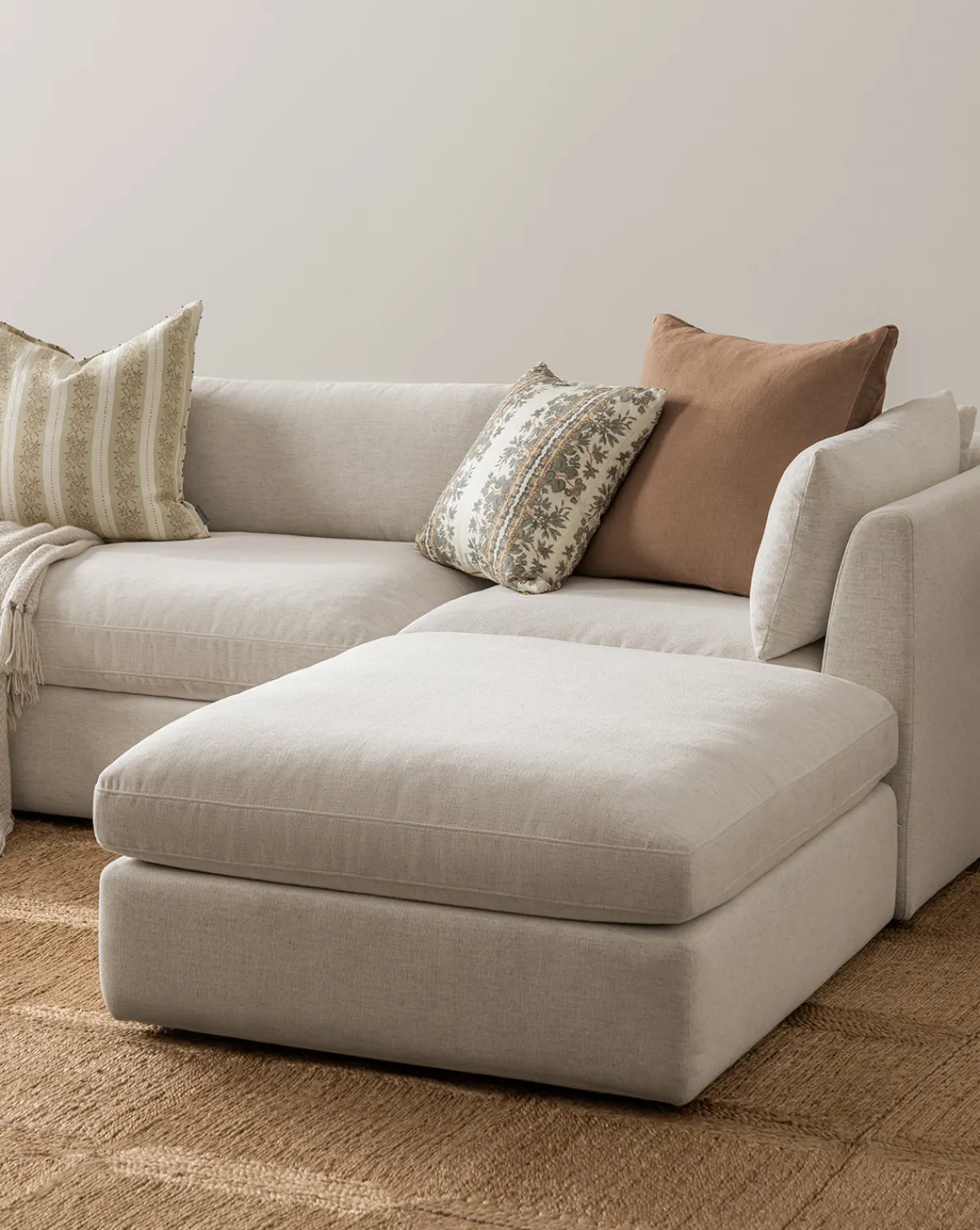 Vivienne Modular Ottoman|Makerspalm Online