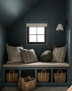 Wainwright Single Swoop Sconce|Makerspalm Hot