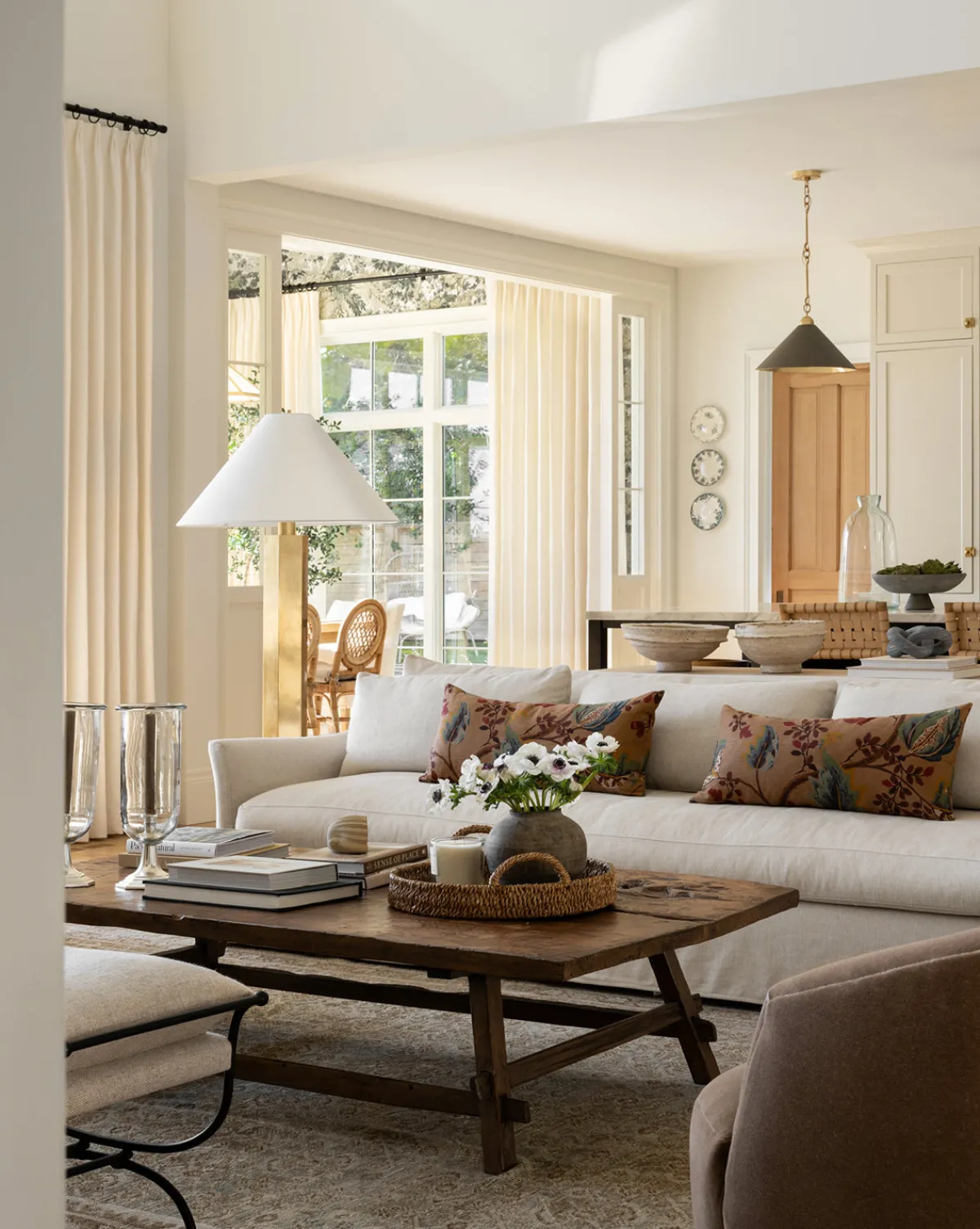 Wilhelmina Classic Slipcover Sofa (85"-110")|Rowe Fine Furniture, Inc. Hot