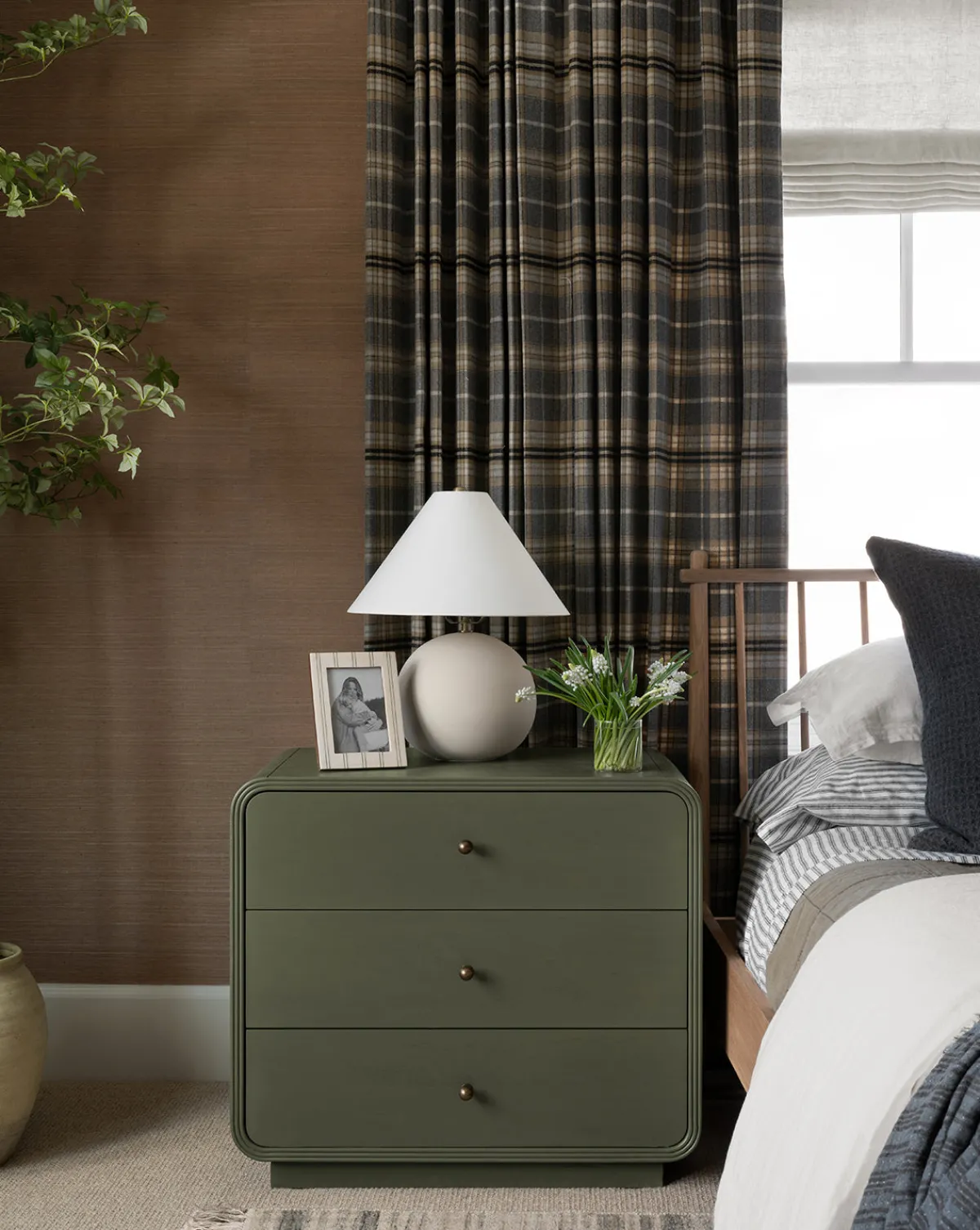 Wilkins Laurel Nightstand|Makerspalm Hot